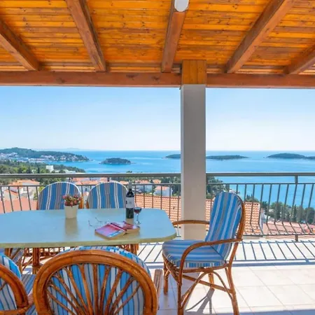 Apartment Nadi Hvar Town
