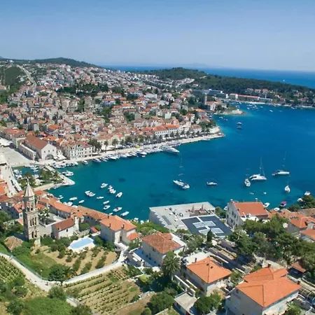 Nadi Hvar Town