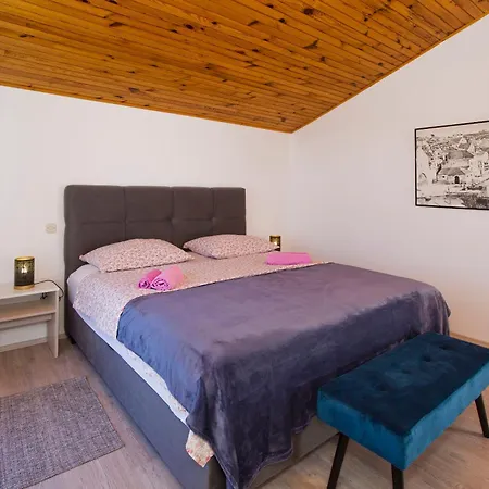 Nadi Apartment
