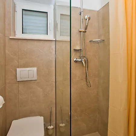 Nadi Apartment *